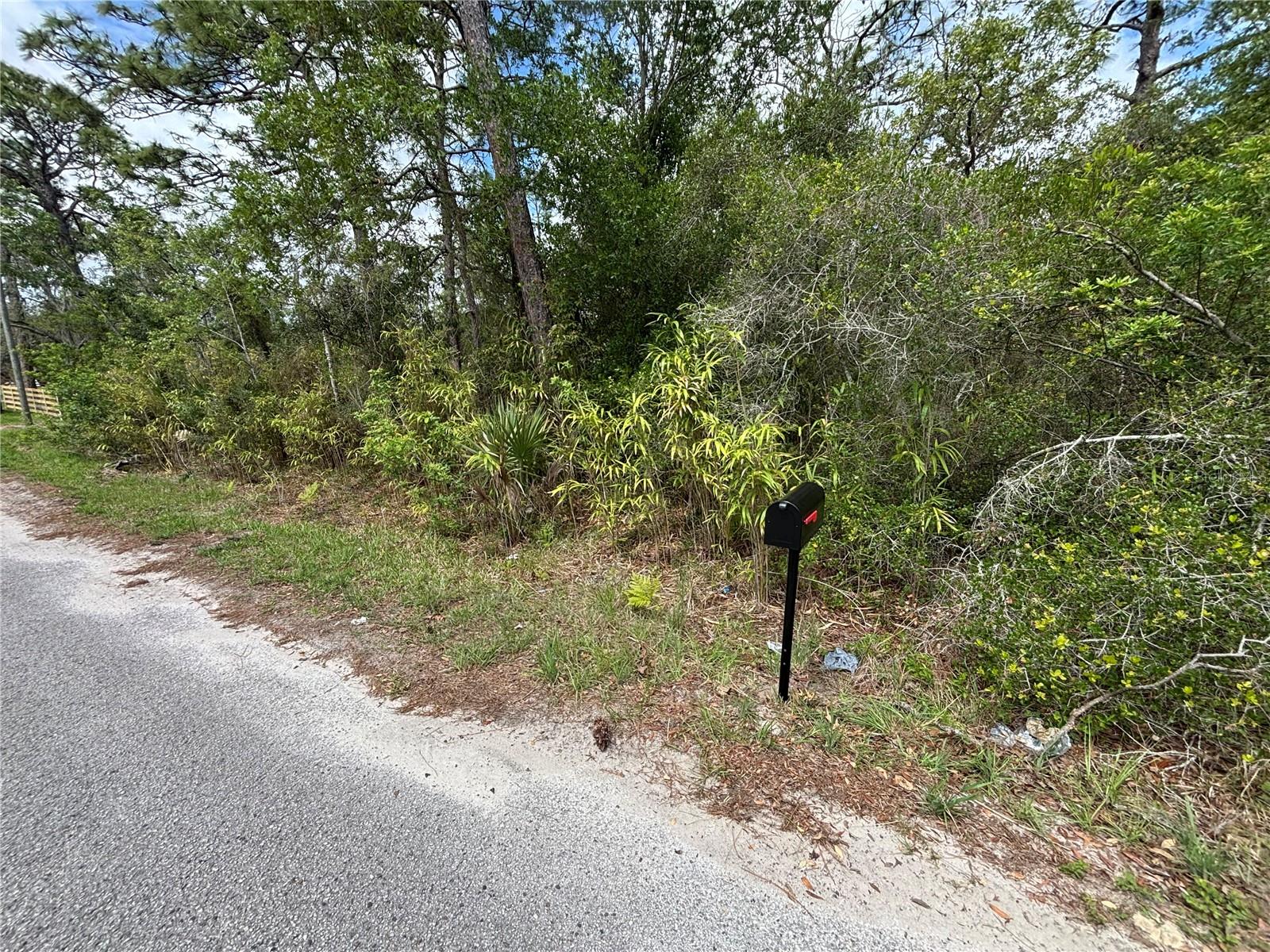 18379 Thomas Blvd Property Photo 4
