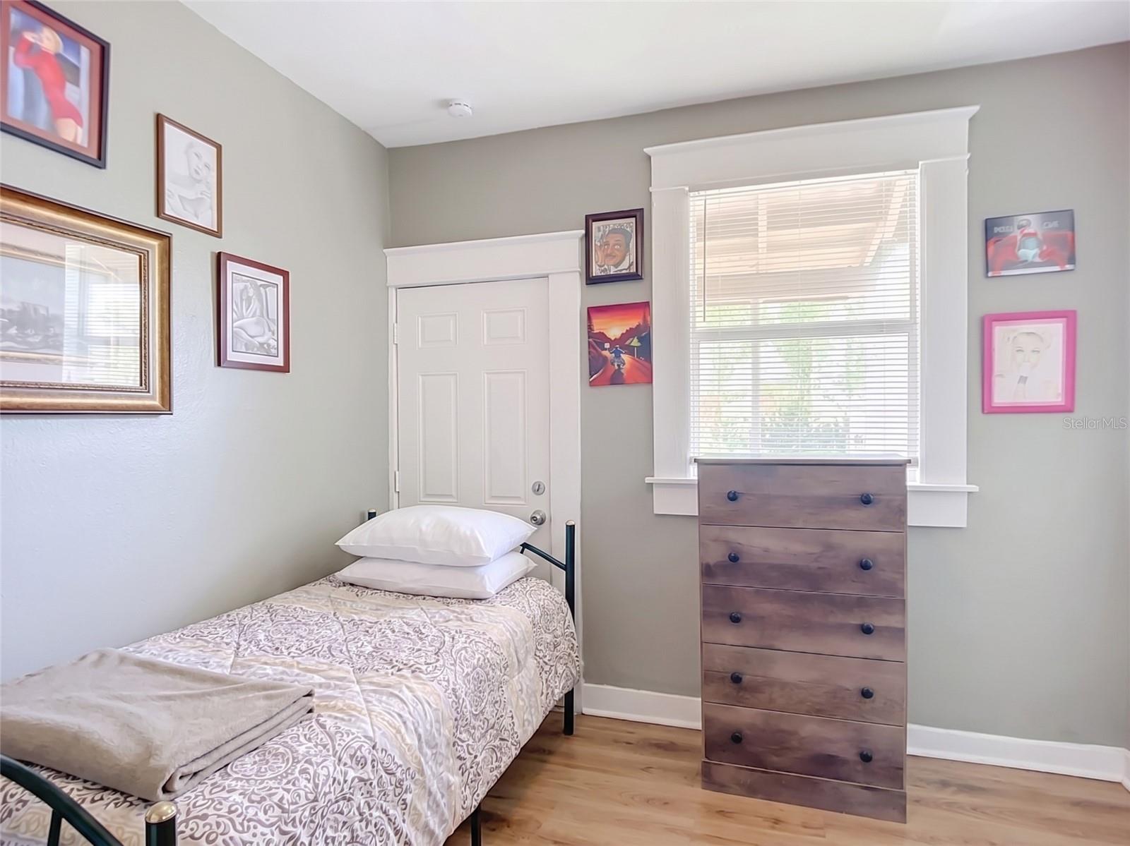 2020 Davis St Property Photo 7