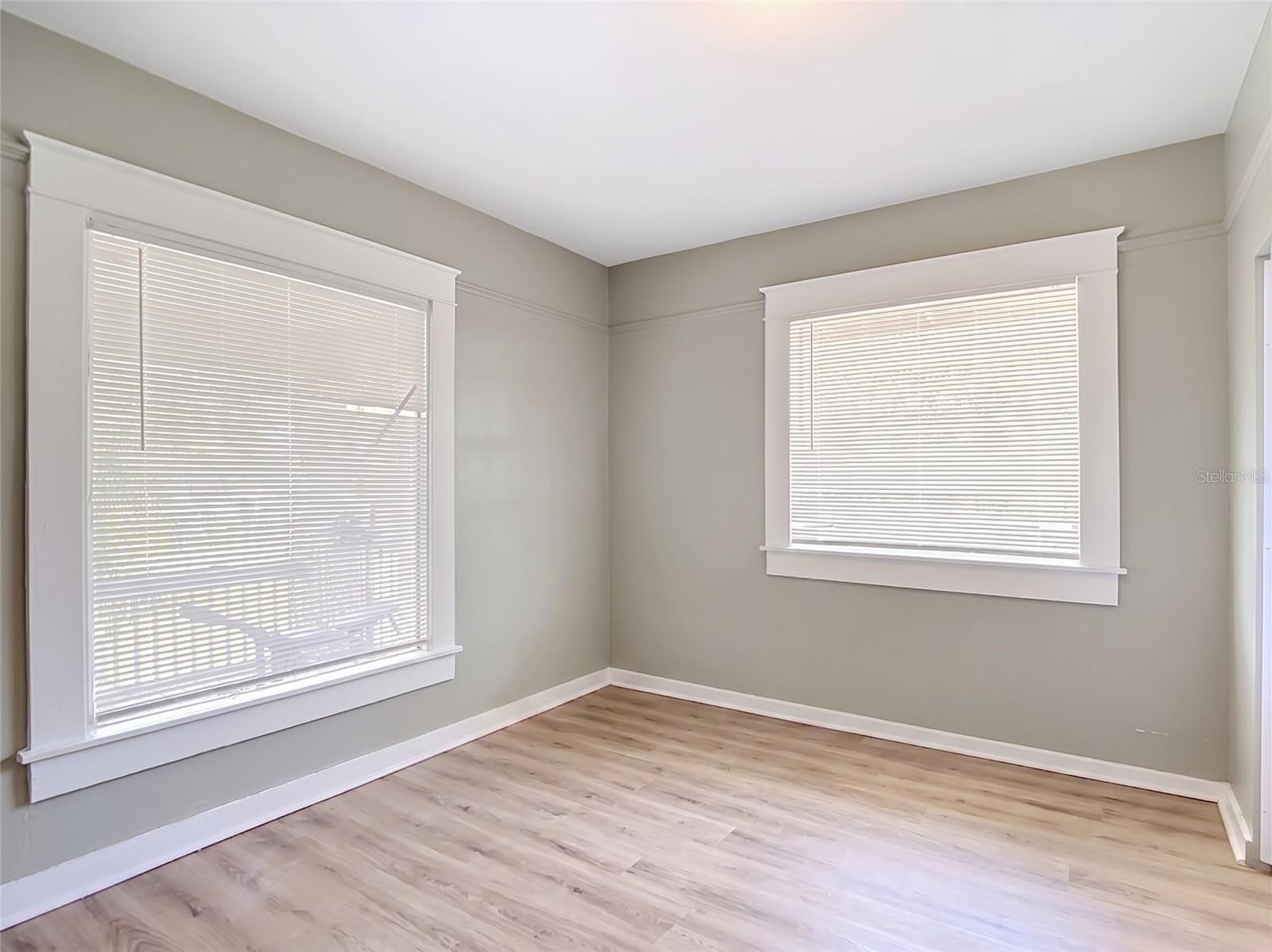 2020 Davis St Property Photo 8