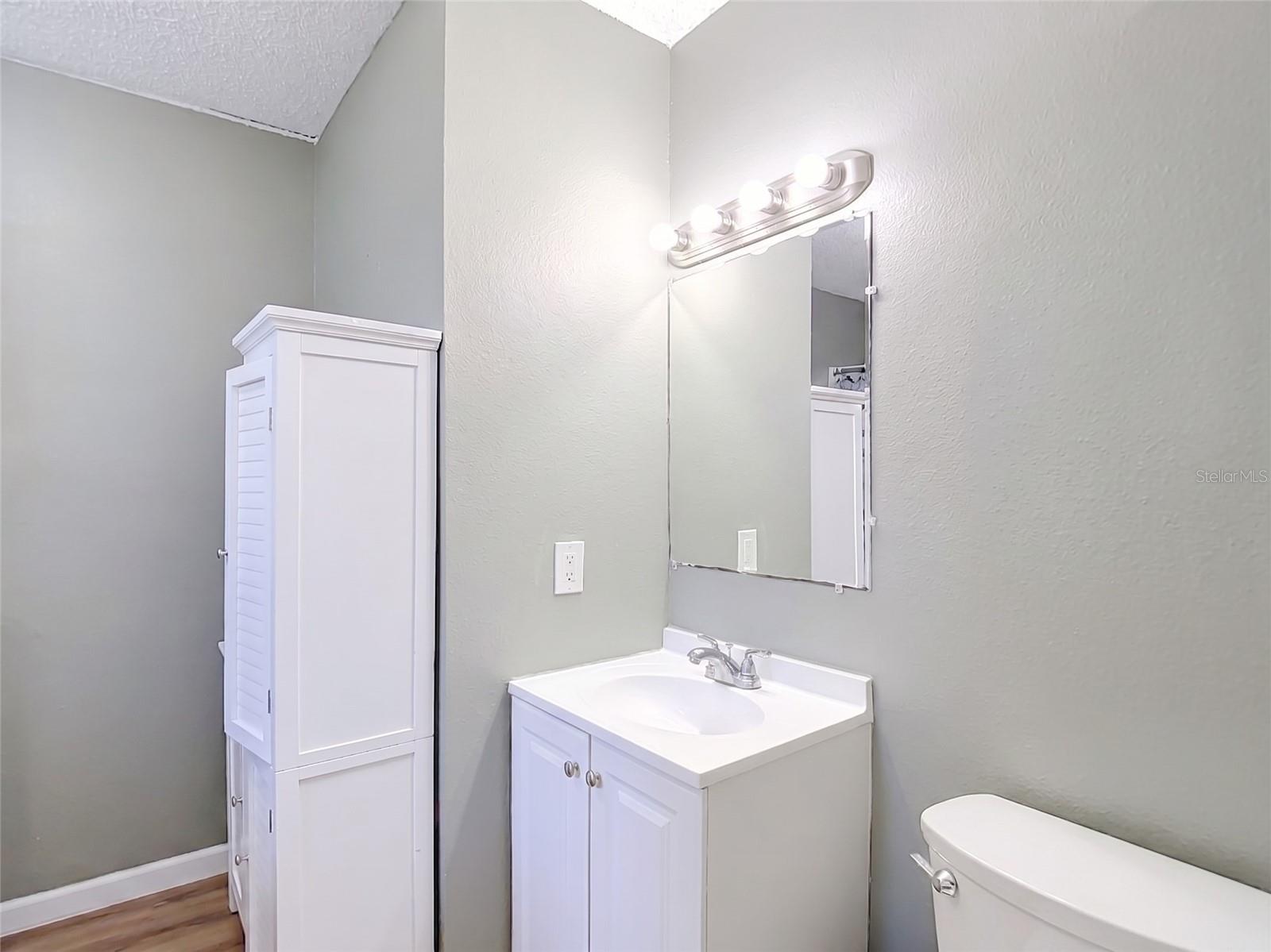 2020 Davis St Property Photo 16