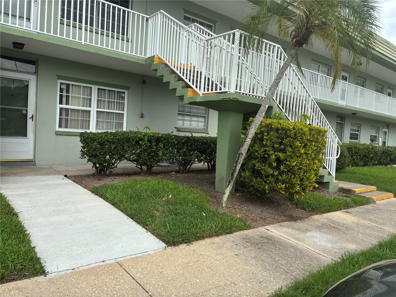 1433 S Belcher Rd #g1 Property Photo 3