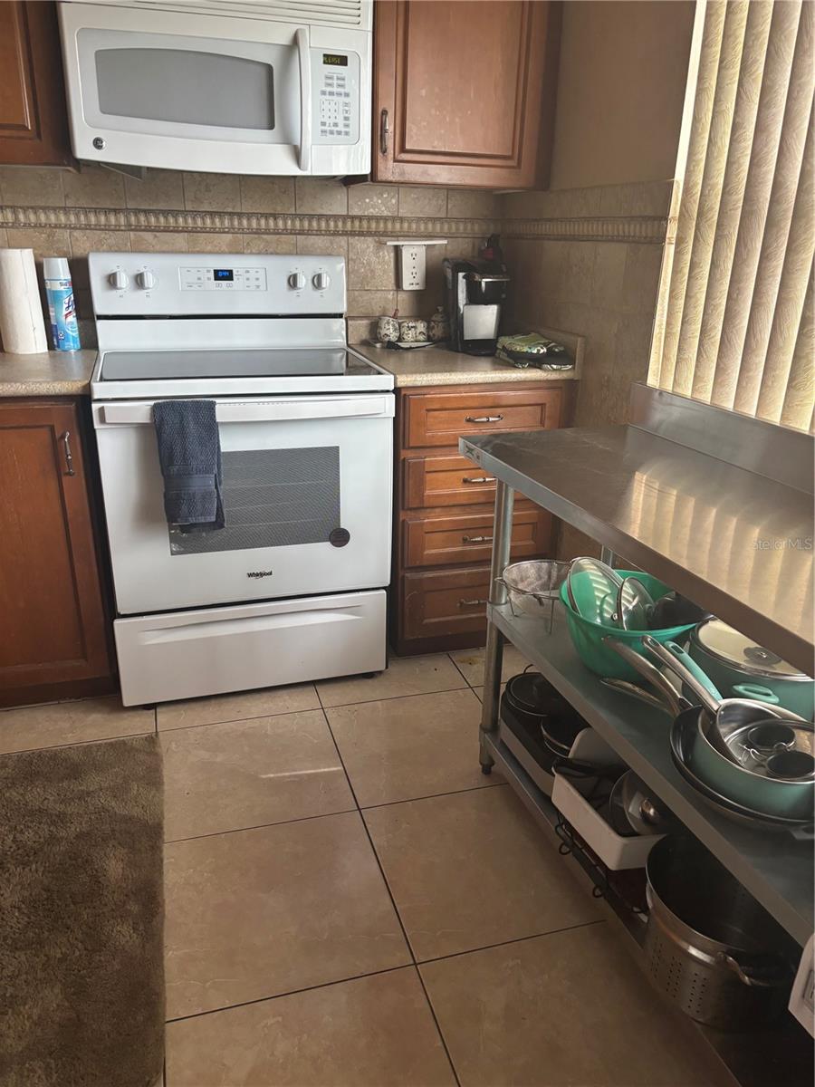 1433 S Belcher Rd #g1 Property Photo 18
