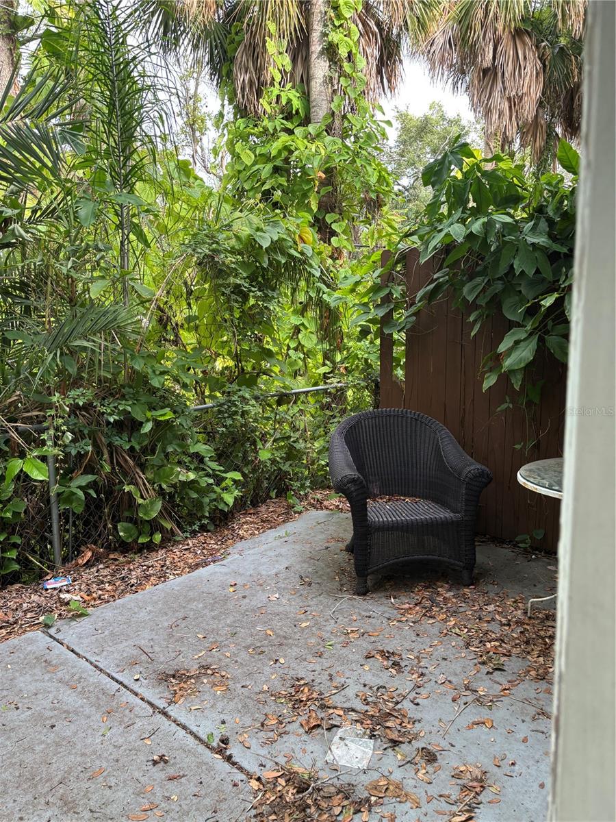 1433 S Belcher Rd #g1 Property Photo 23