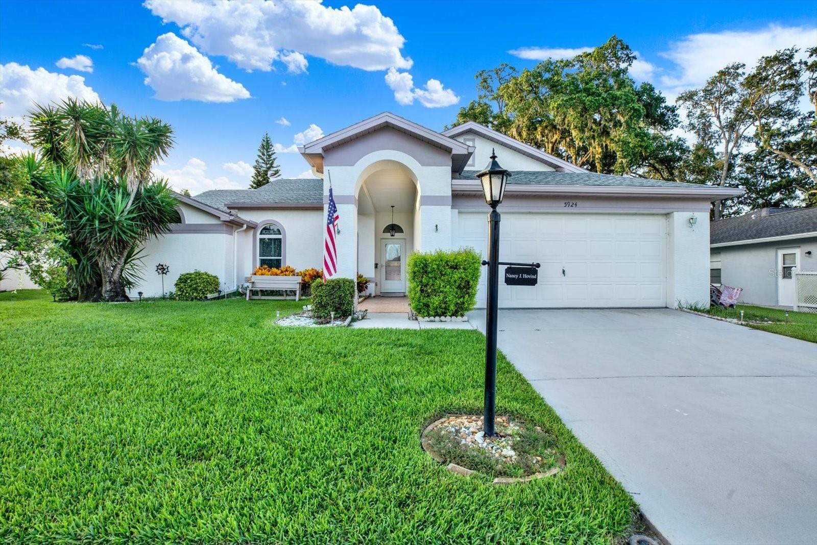 5924 Willow Creek Ct Property Photo 1