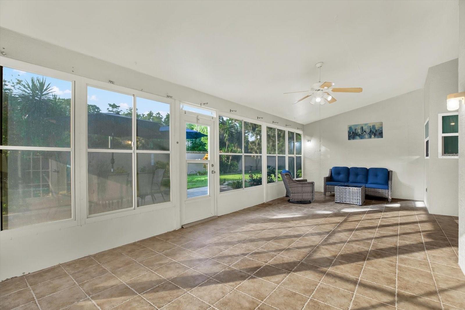 5924 Willow Creek Ct Property Photo 21
