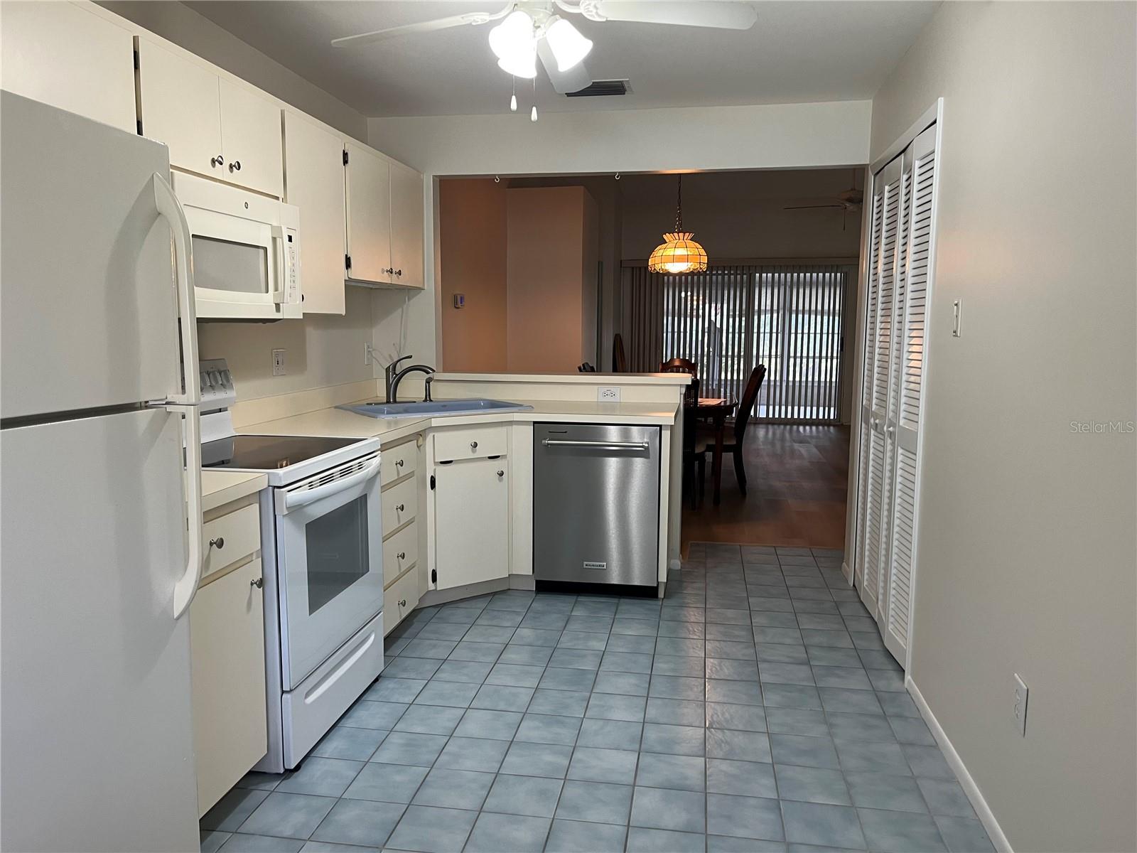 2387 Bentley Drive Property Photo 7