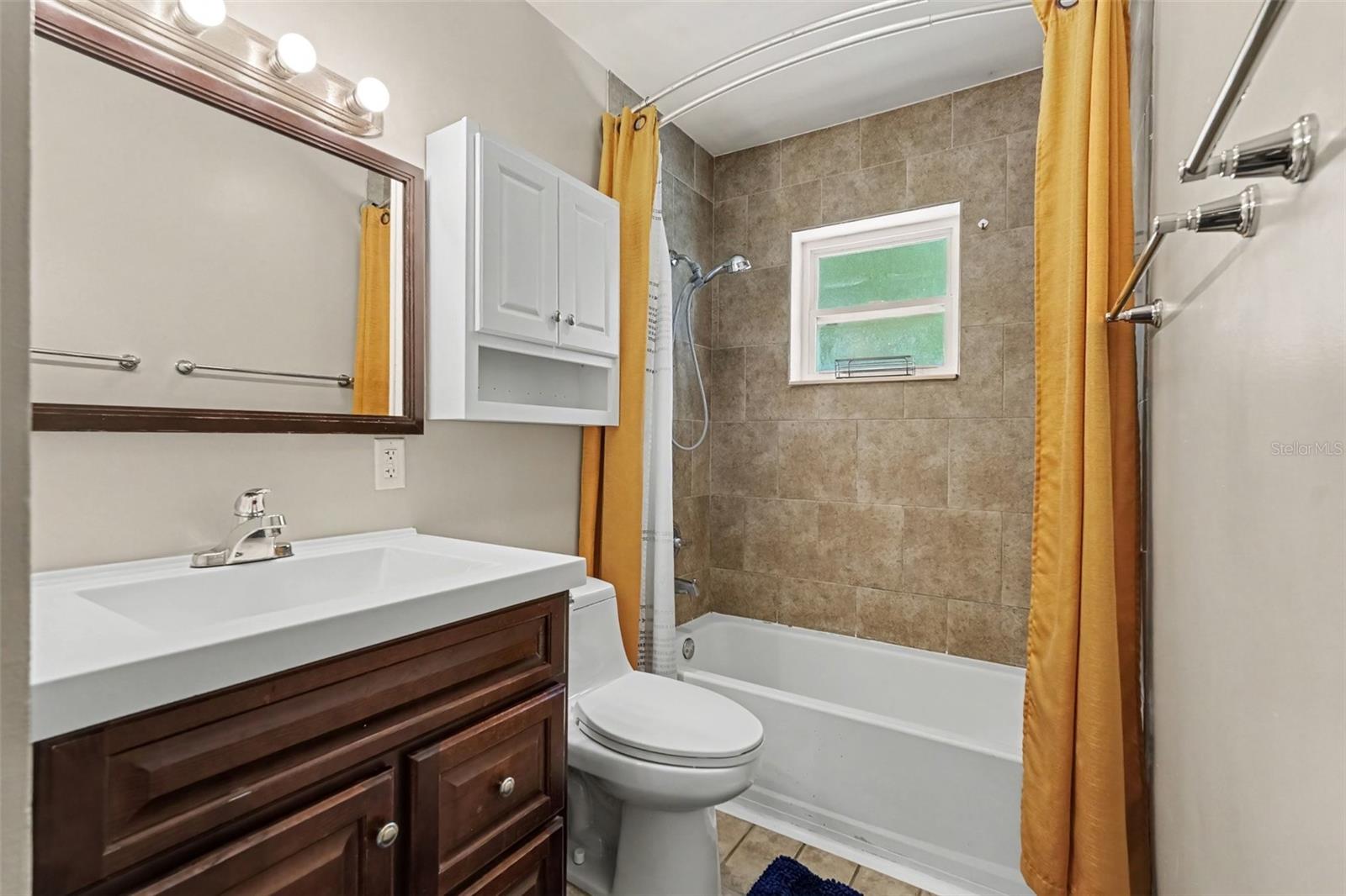4419 Dolphin Dr Property Photo 4