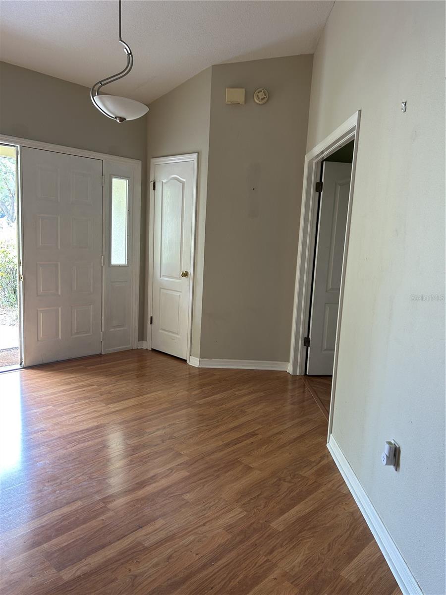 1612 Gulf Beach Blvd Property Photo 8