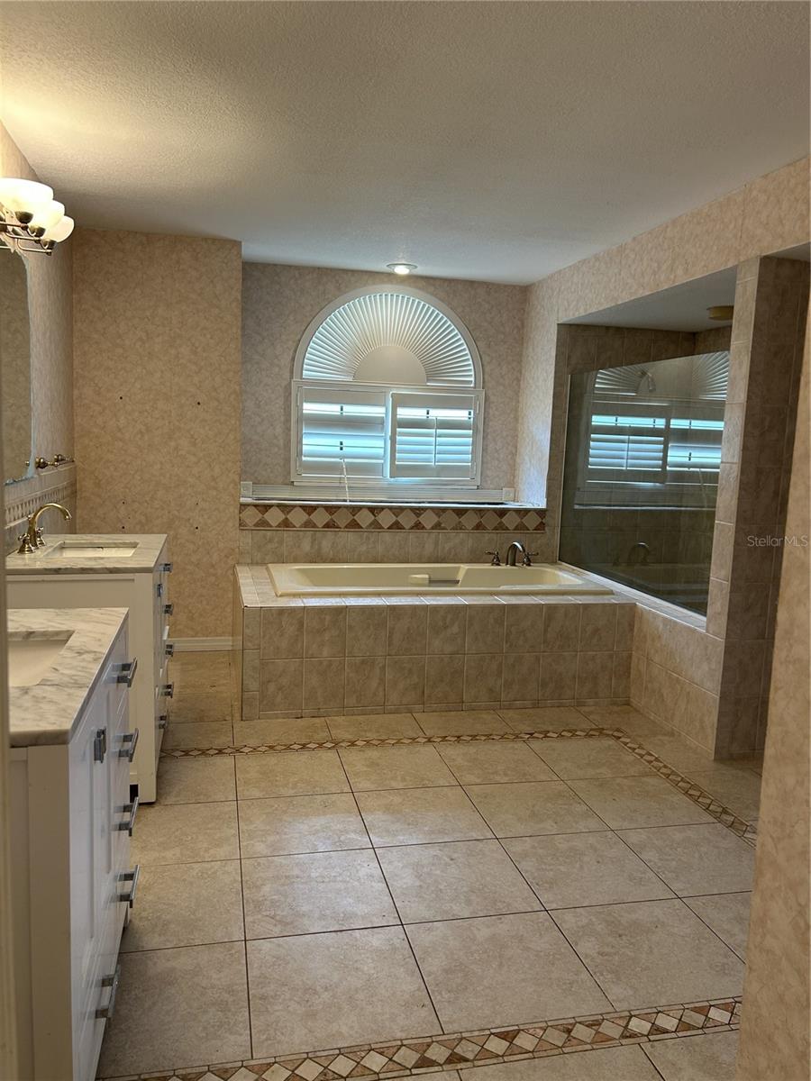 1612 Gulf Beach Blvd Property Photo 12