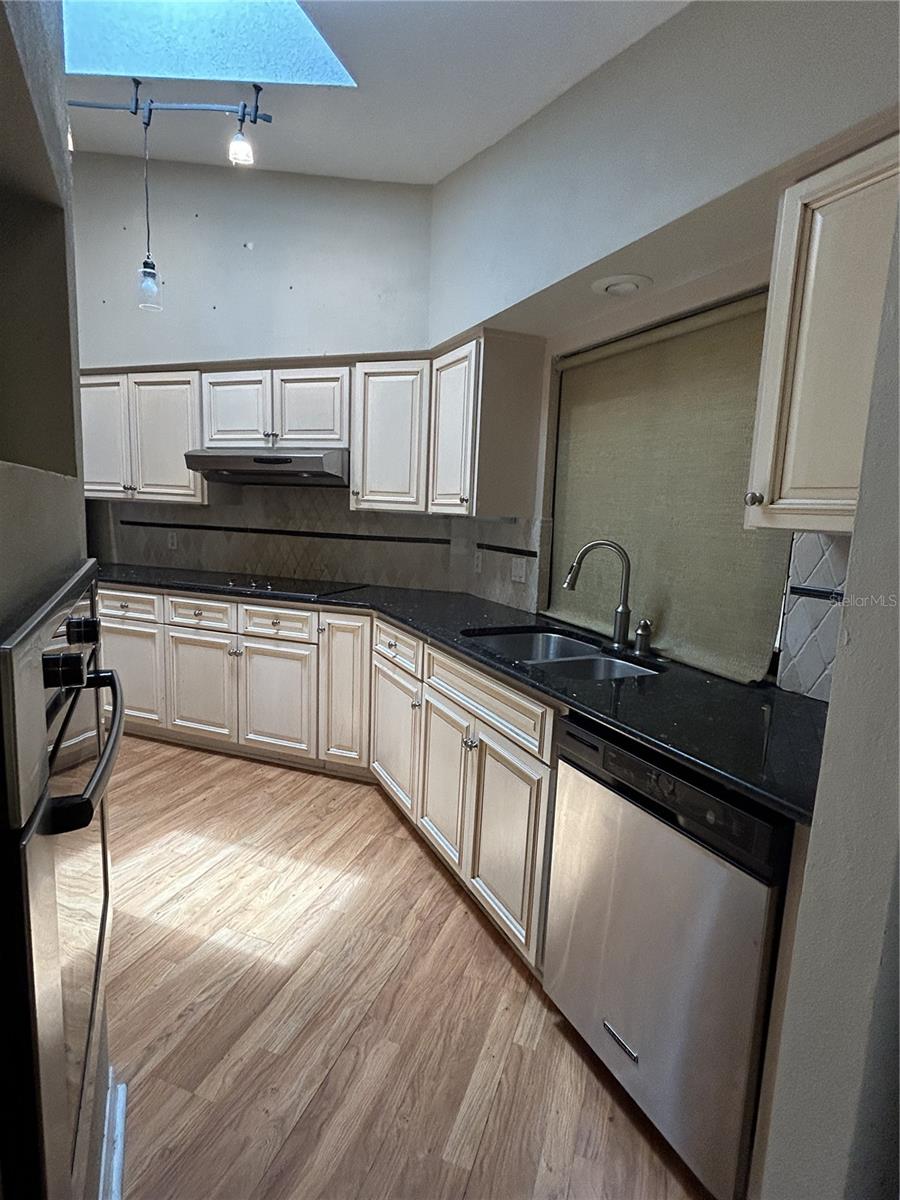 1612 Gulf Beach Blvd Property Photo 21
