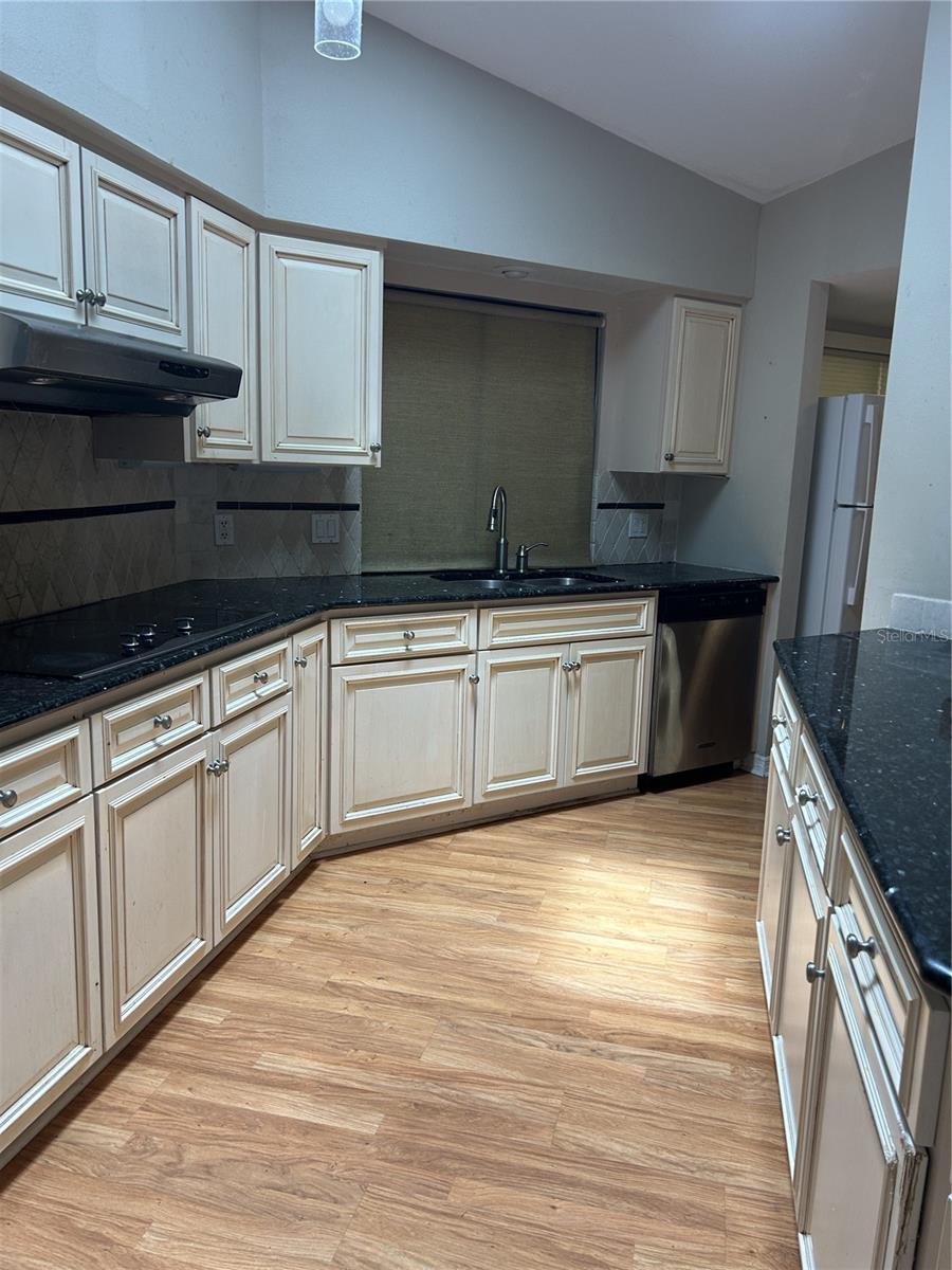 1612 Gulf Beach Blvd Property Photo 23
