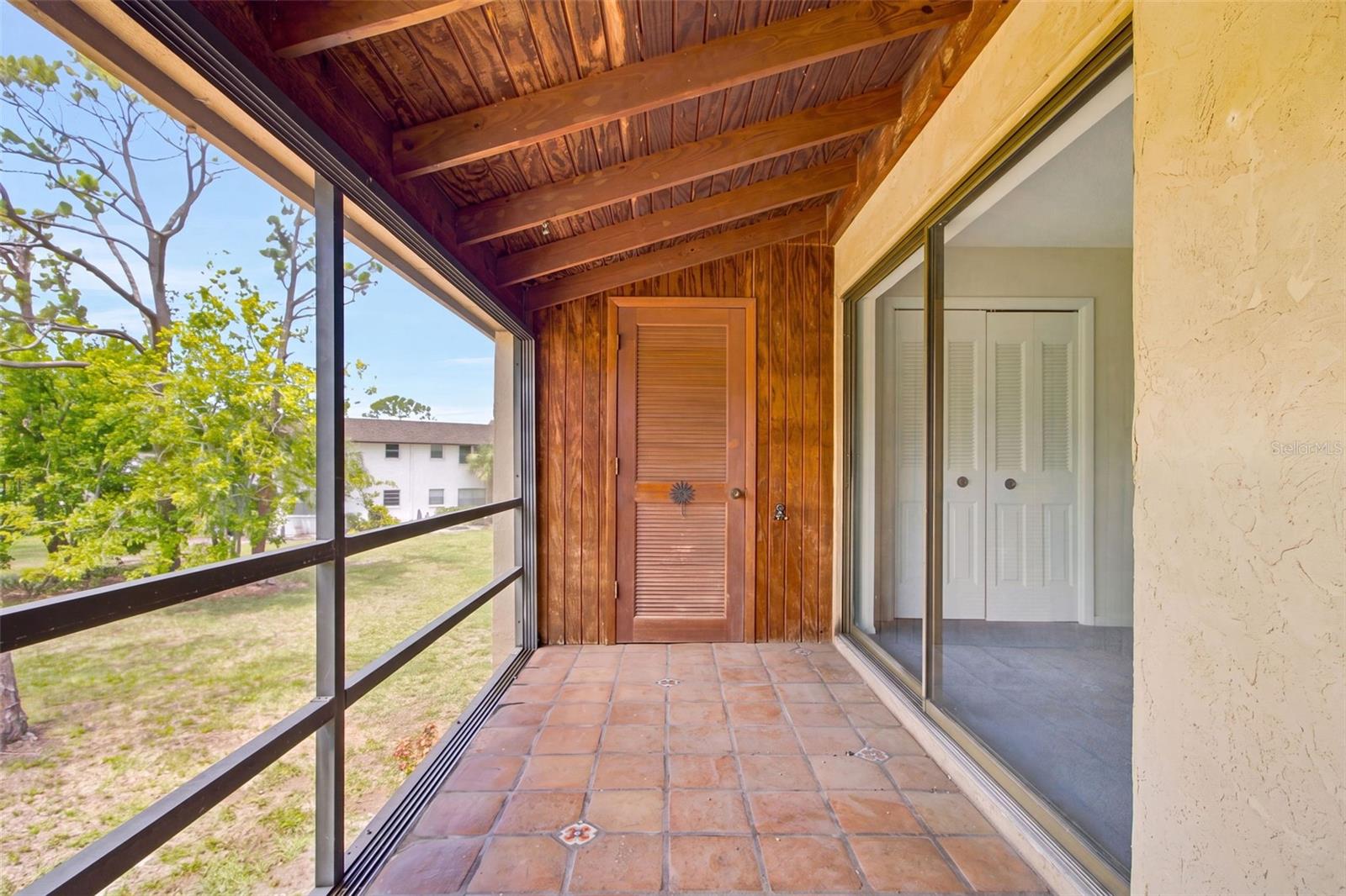 10 Quails Run Blvd #8 Property Photo 17