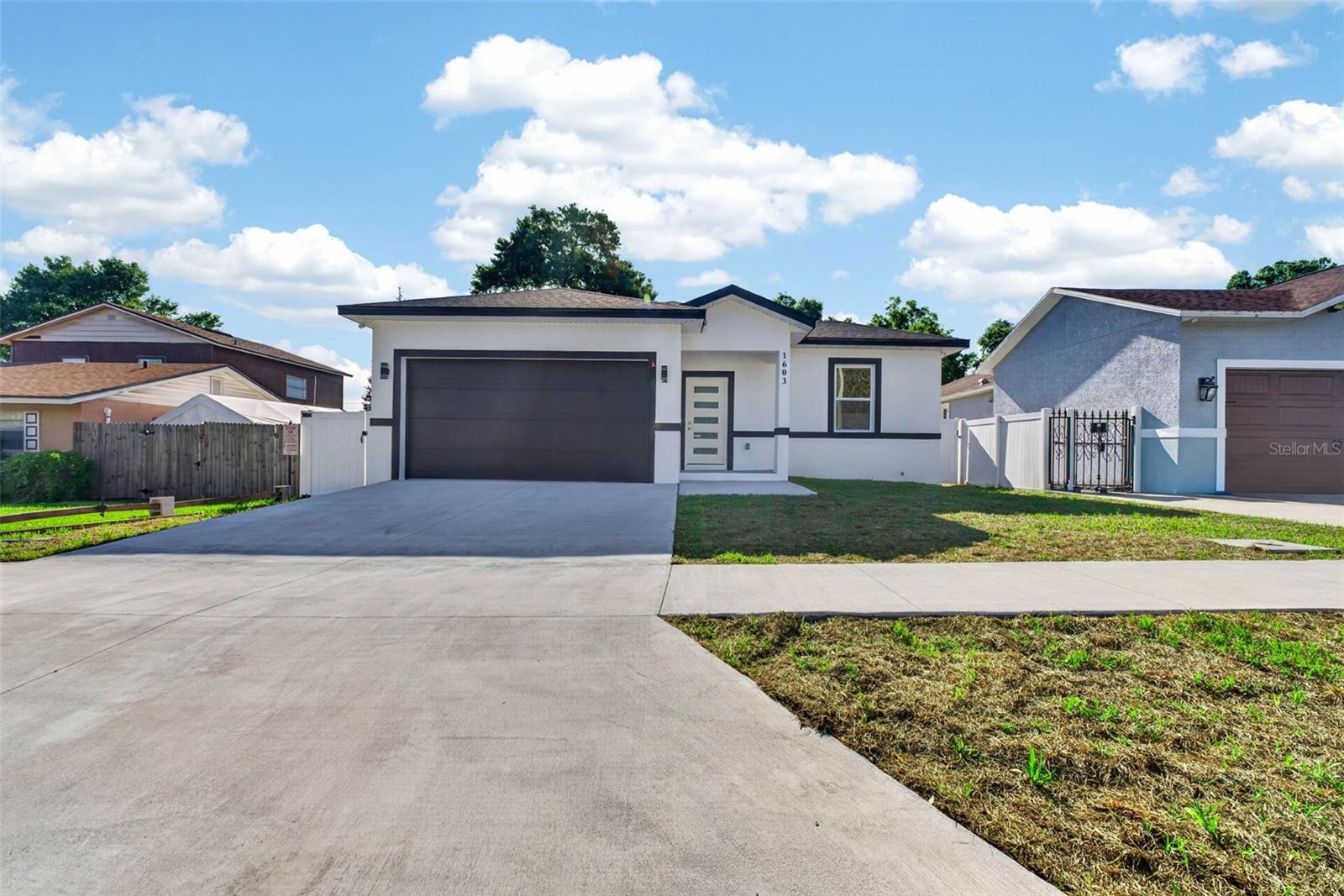 1603 WRIGHT DR