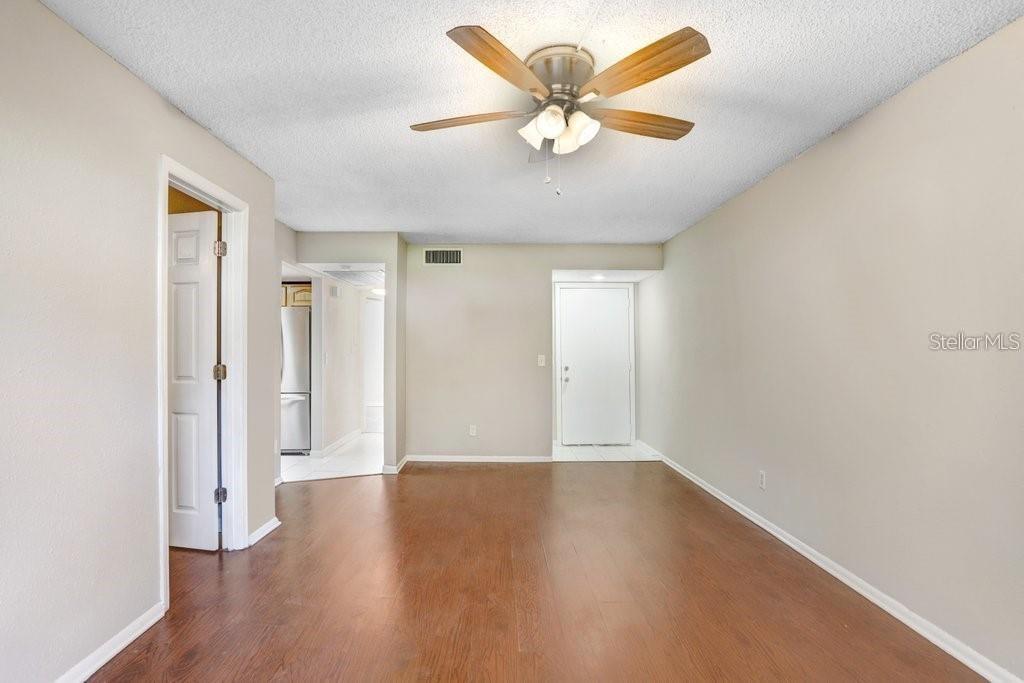 4833 Puritan Cir #101 Property Photo 5