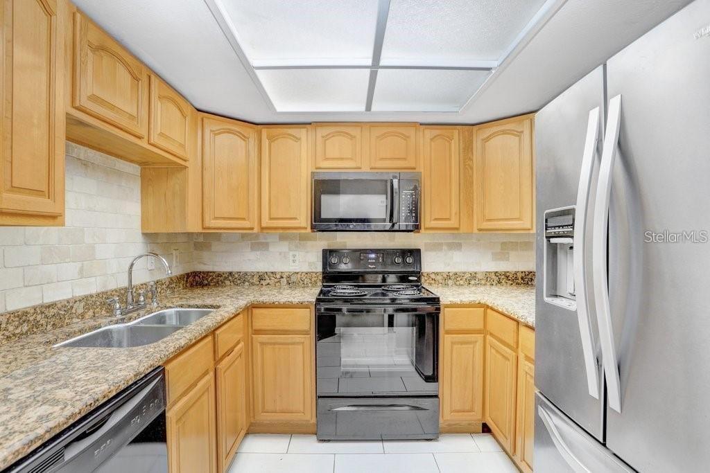 4833 Puritan Cir #101 Property Photo 8