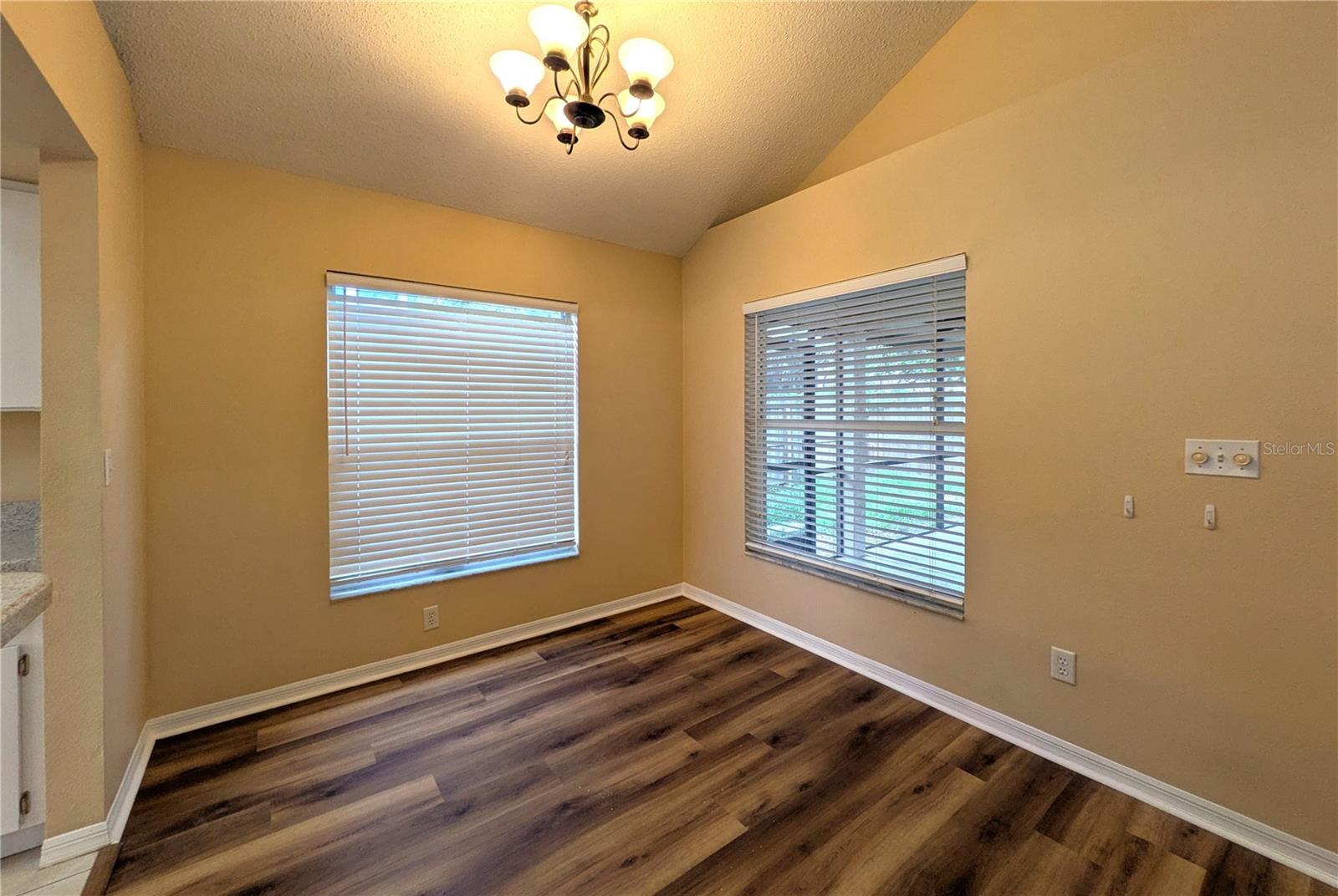4029 Quail Briar Dr Property Photo 8