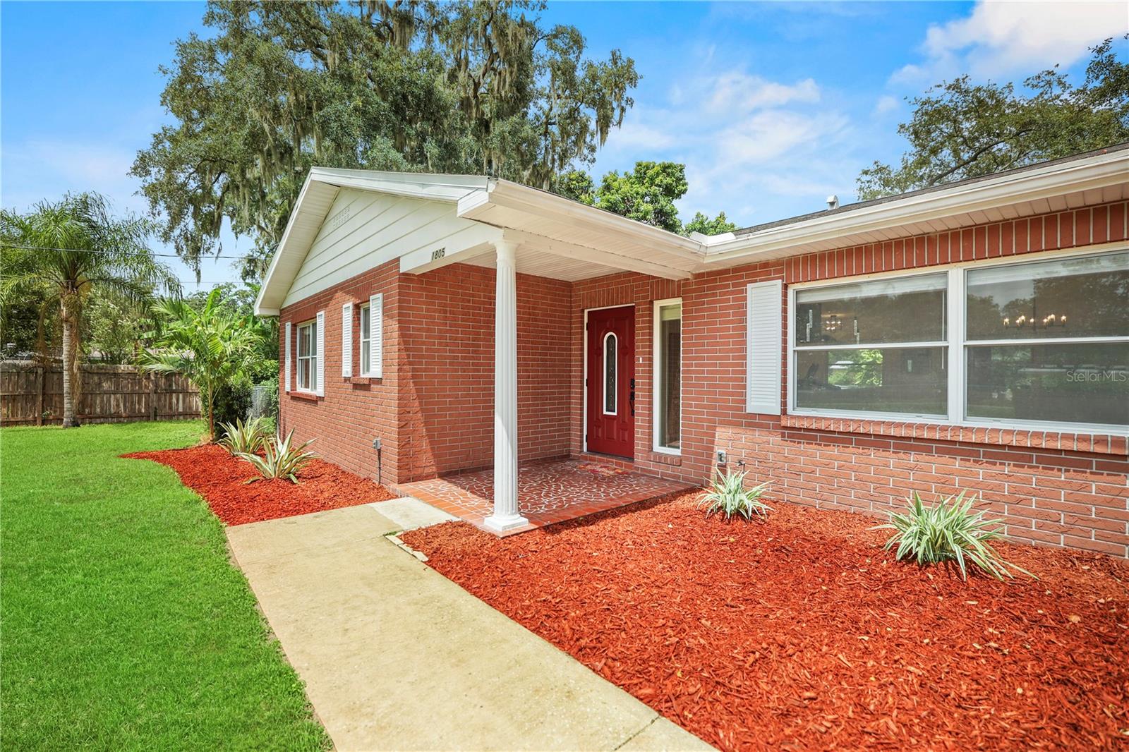 1805 Dierker Dr Property Photo 4