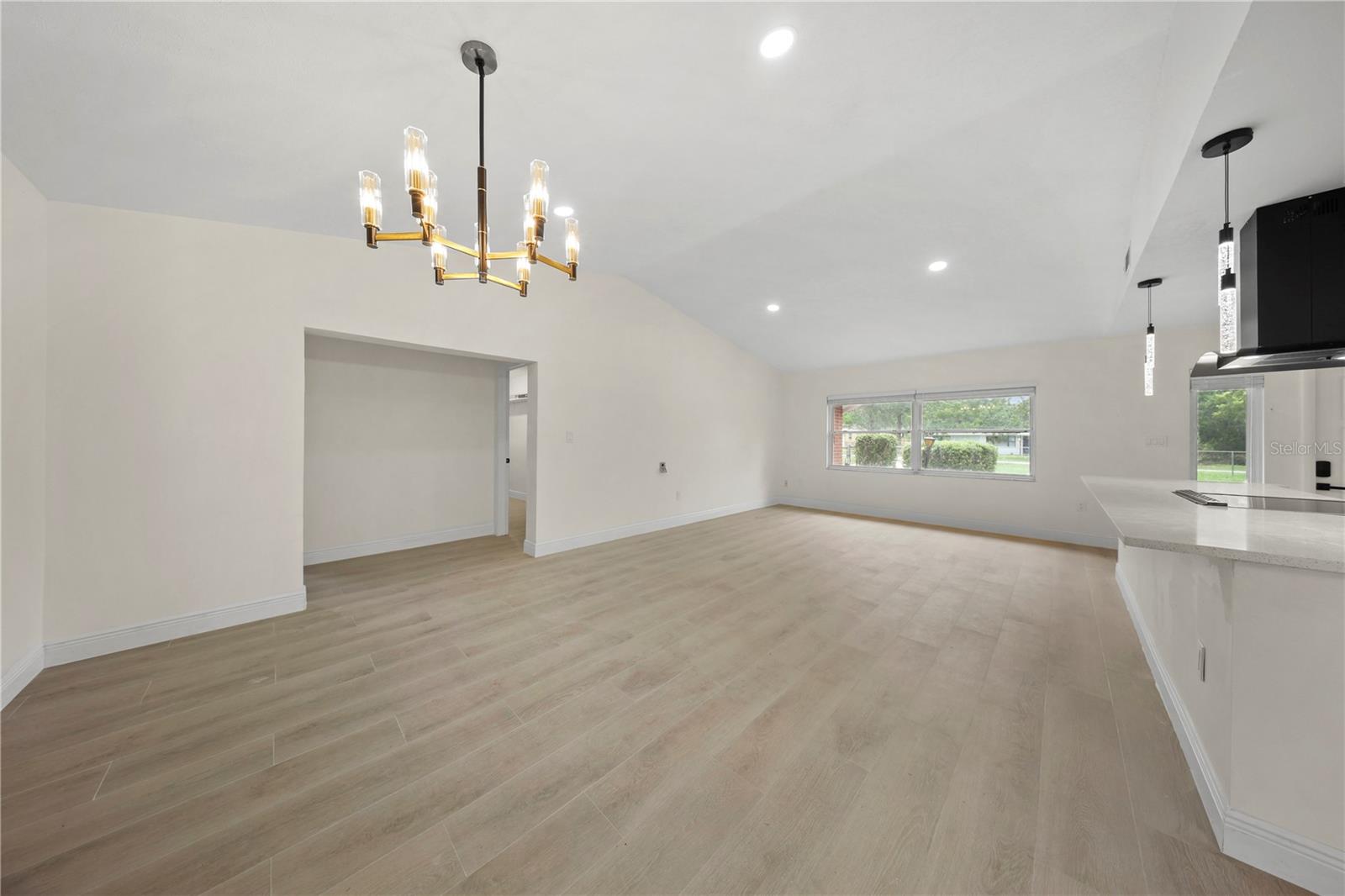 1805 Dierker Dr Property Photo 10