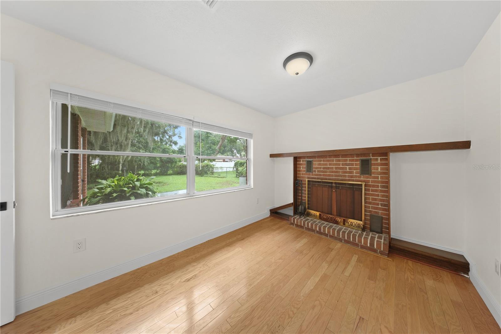 1805 Dierker Dr Property Photo 13