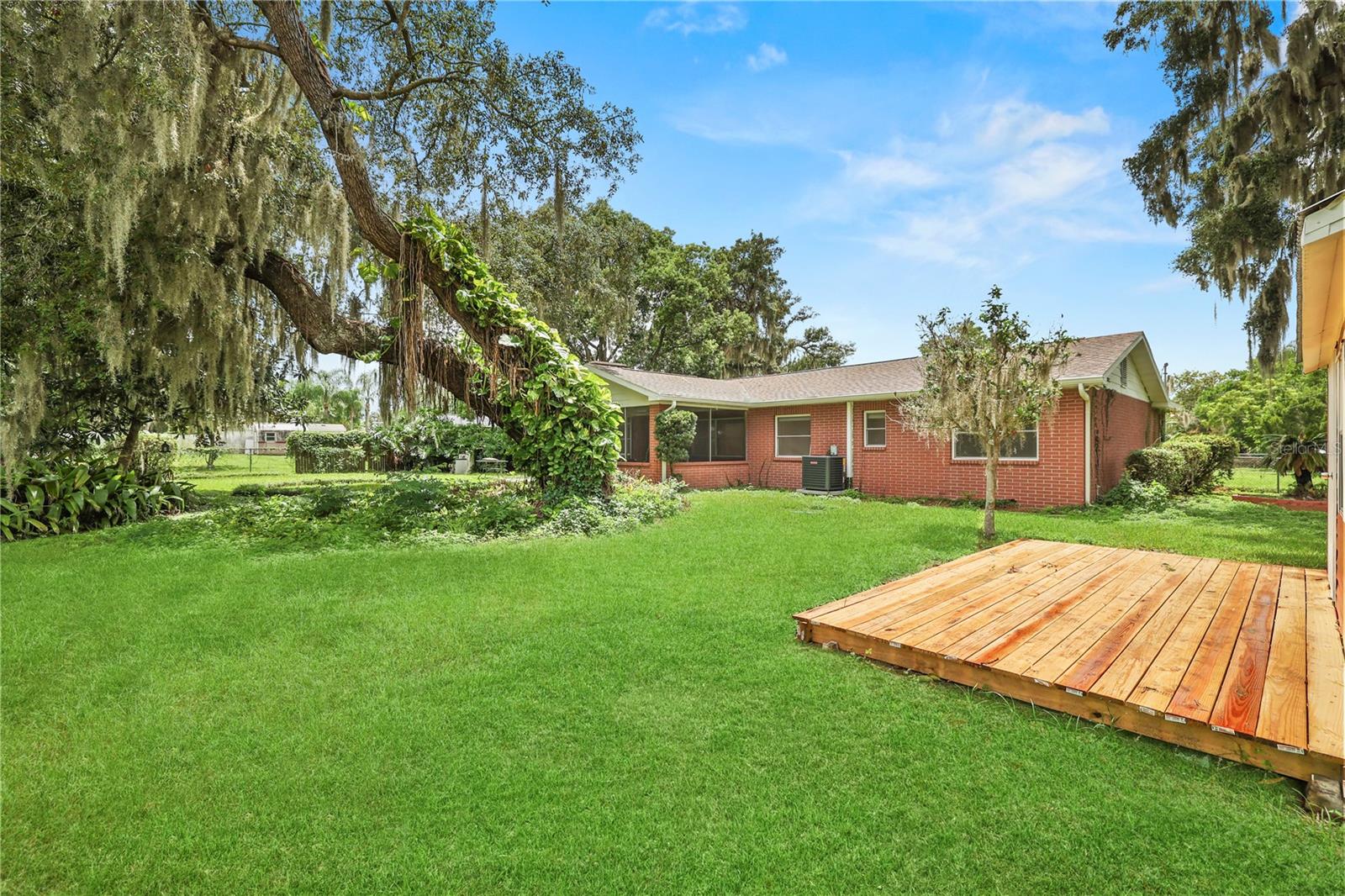 1805 Dierker Dr Property Photo 35