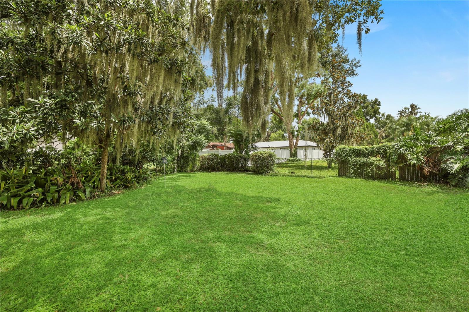 1805 Dierker Dr Property Photo 36