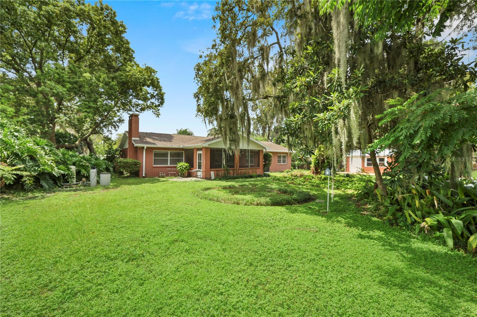 1805 Dierker Dr Property Photo 37