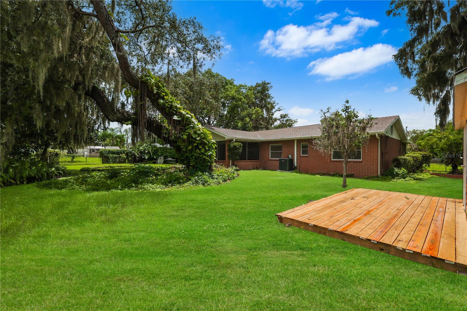 1805 Dierker Dr Property Photo 40