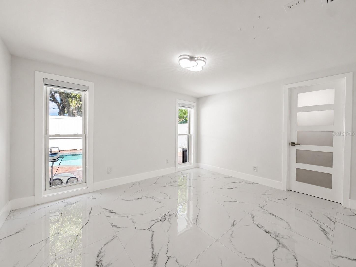 15810 Sea Oats Pl Property Photo 10