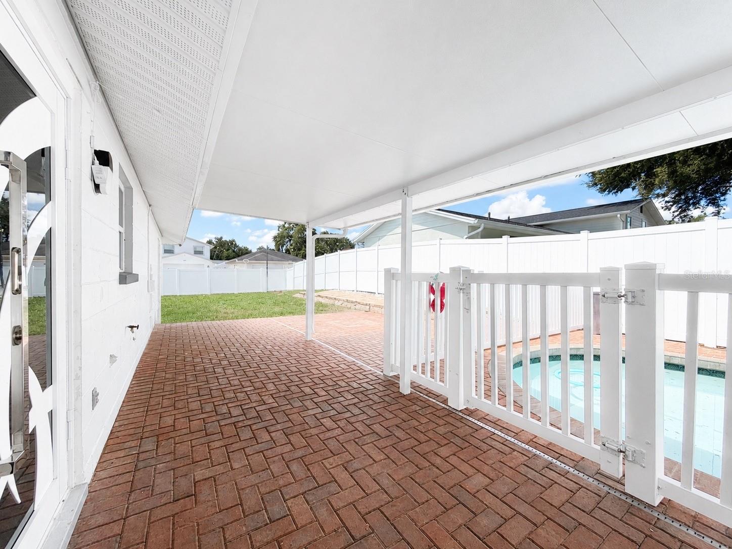 15810 Sea Oats Pl Property Photo 29