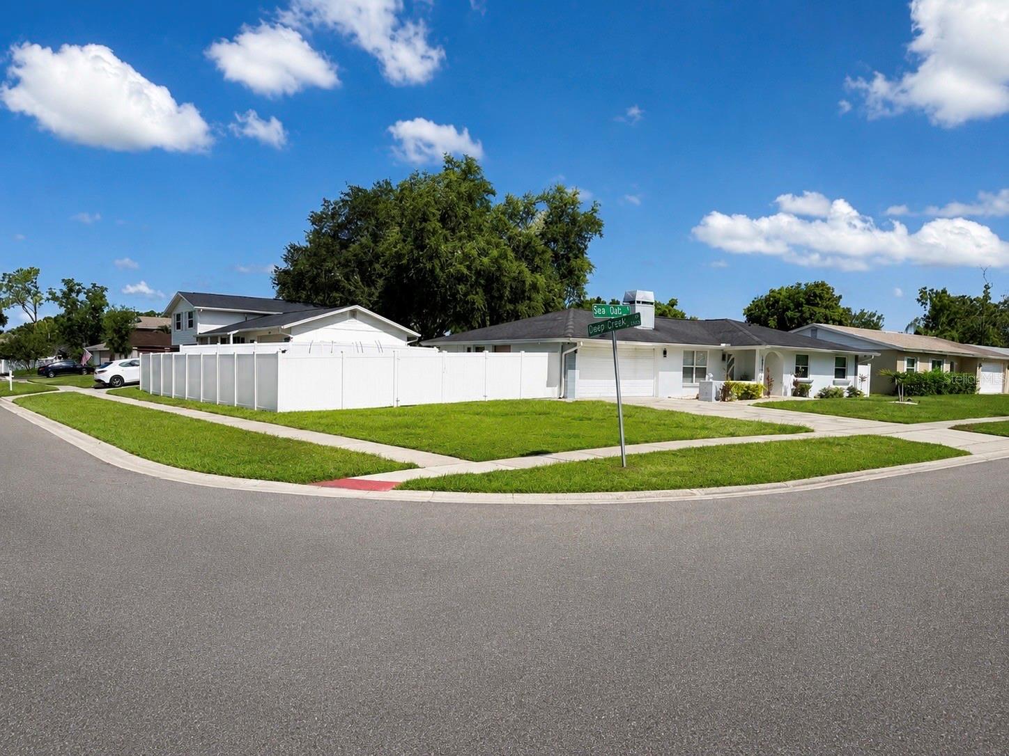 15810 Sea Oats Pl Property Photo 35