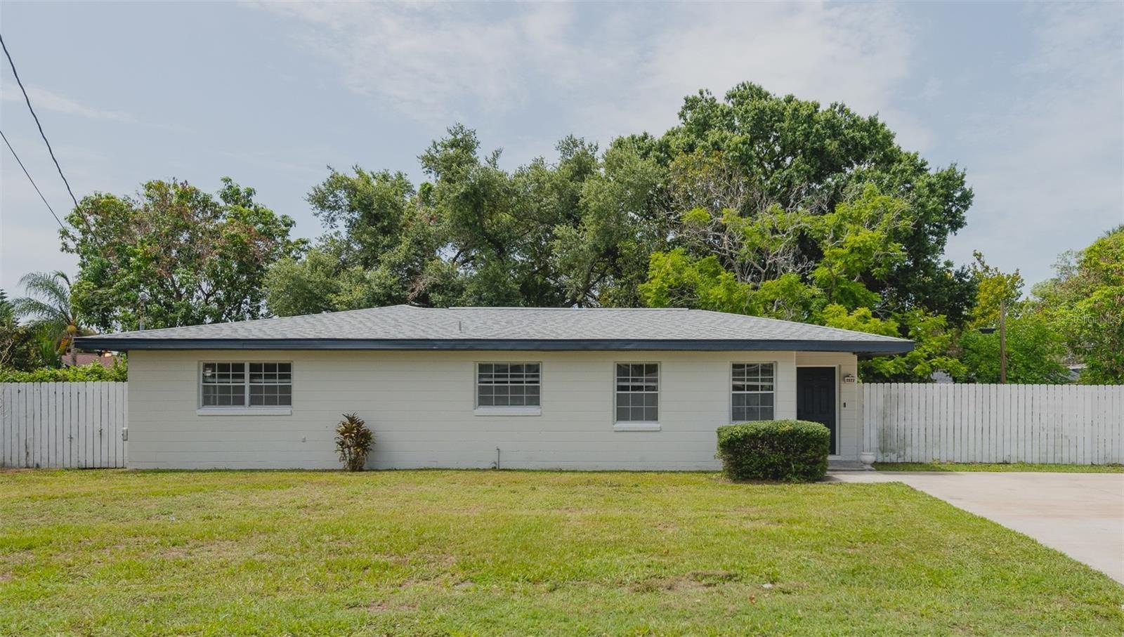 2421 Linsey St Property Photo 2