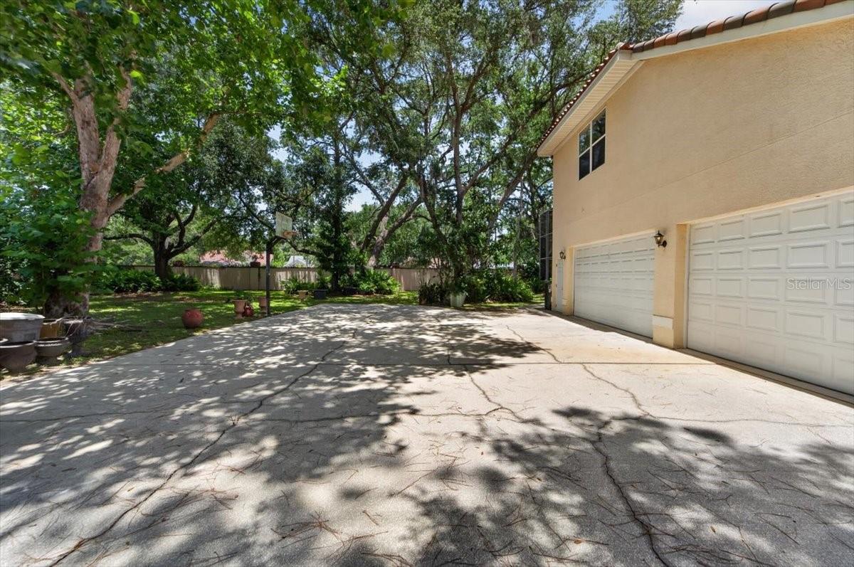 15707 Cochester Rd Property Photo 36