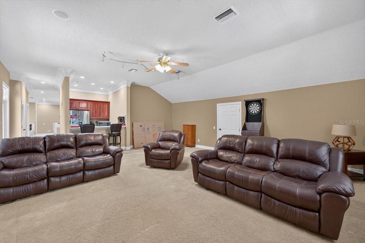 15707 Cochester Rd Property Photo 48