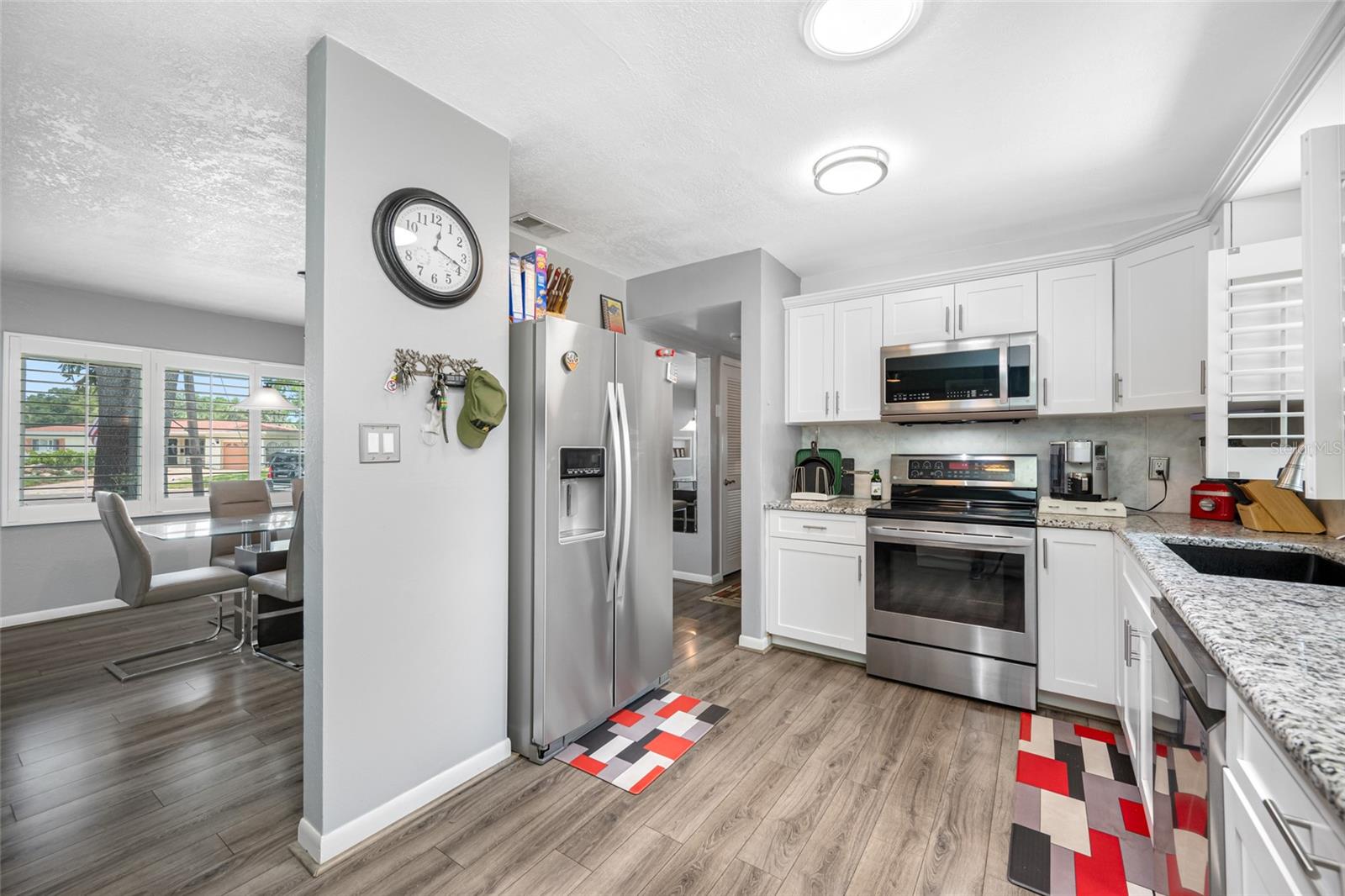 8444 8th Way N Property Photo 11
