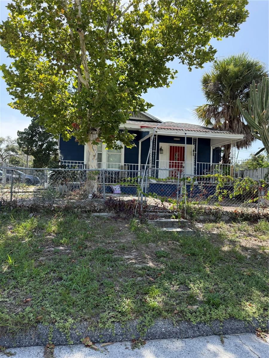 3012 N Albany Ave Property Photo 1