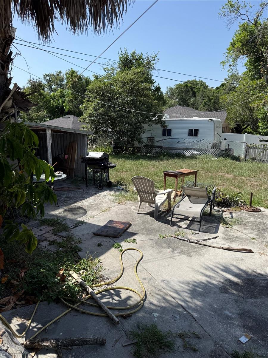 3012 N Albany Ave Property Photo 4
