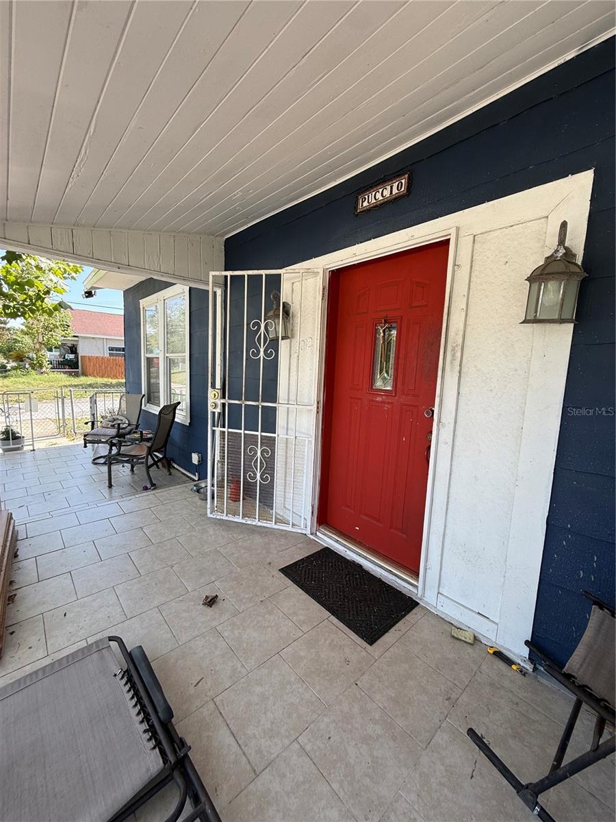 3012 N Albany Ave Property Photo 5