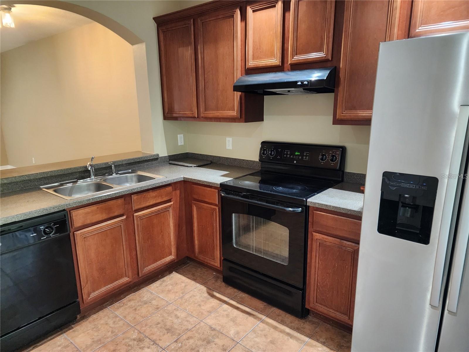 15924 Fishhawk Creek Ln Property Photo 4