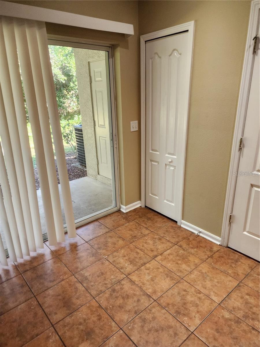 15924 Fishhawk Creek Ln Property Photo 5