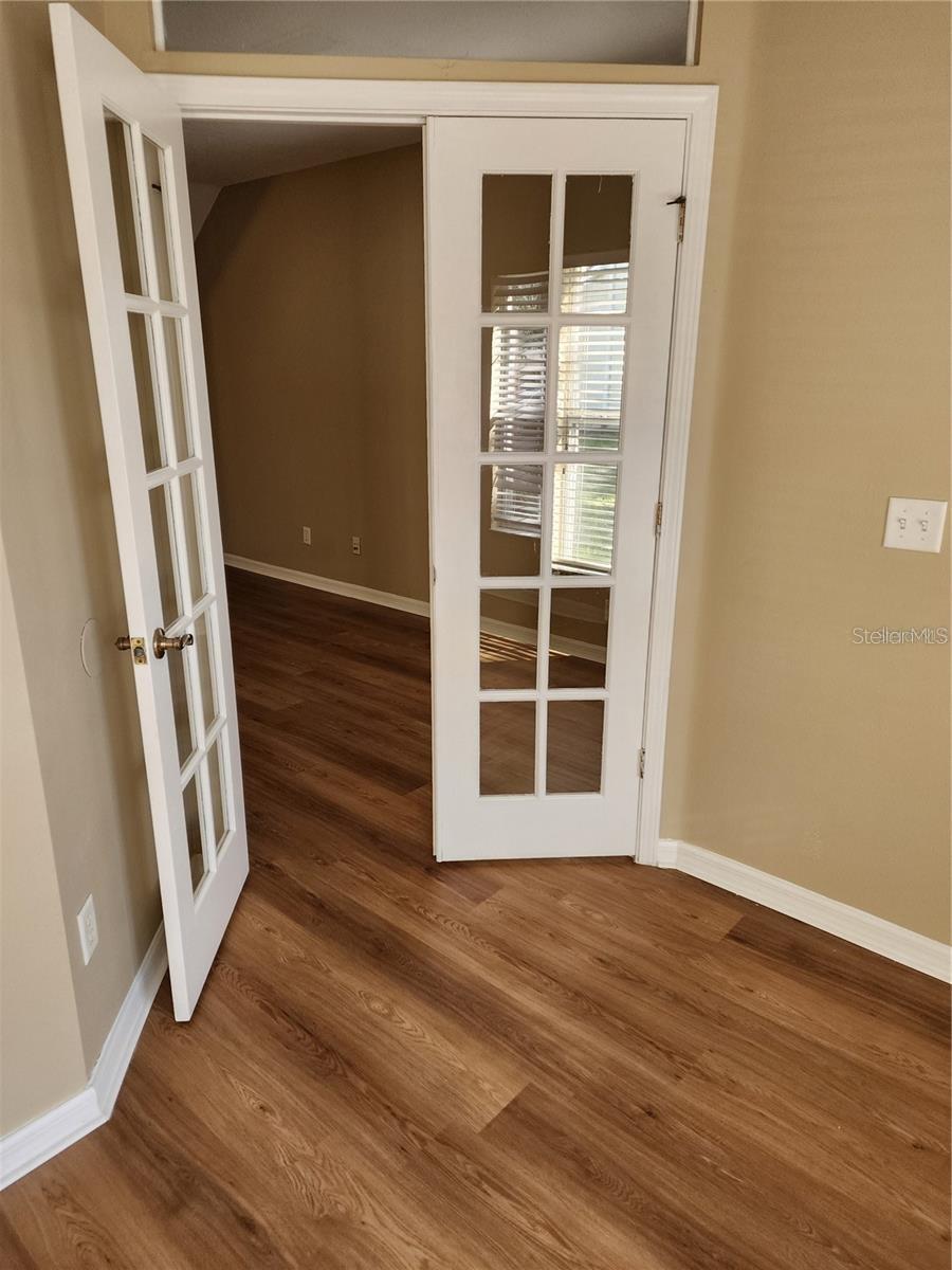 15924 Fishhawk Creek Ln Property Photo 13