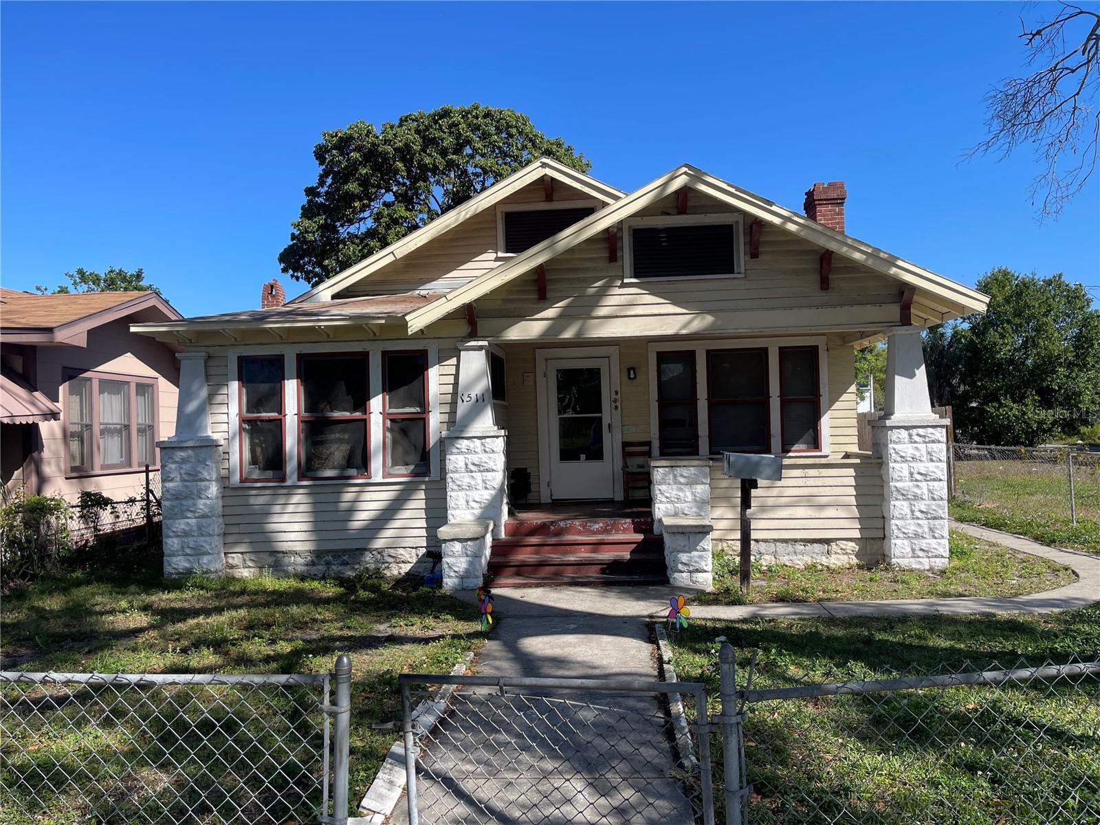 1511 19th Ave S Property Photo 1