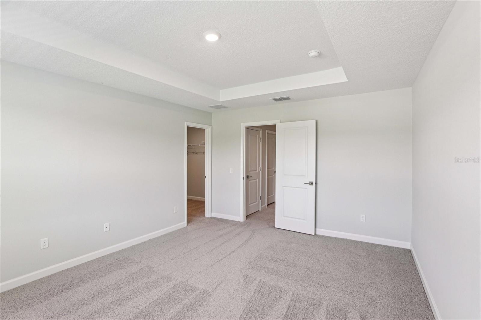 7558 Deer Valley Circle Property Photo 13