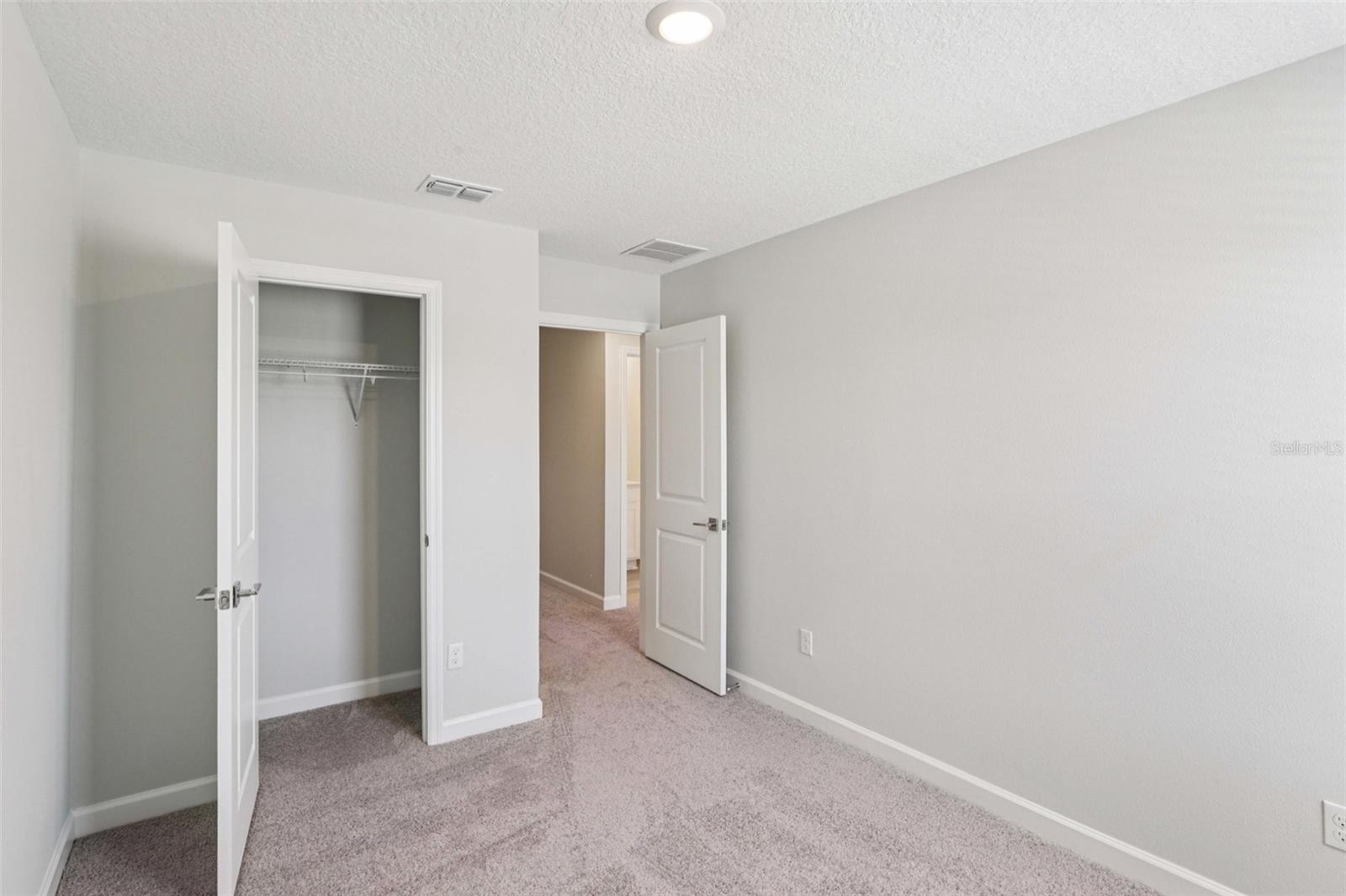 7558 Deer Valley Circle Property Photo 18
