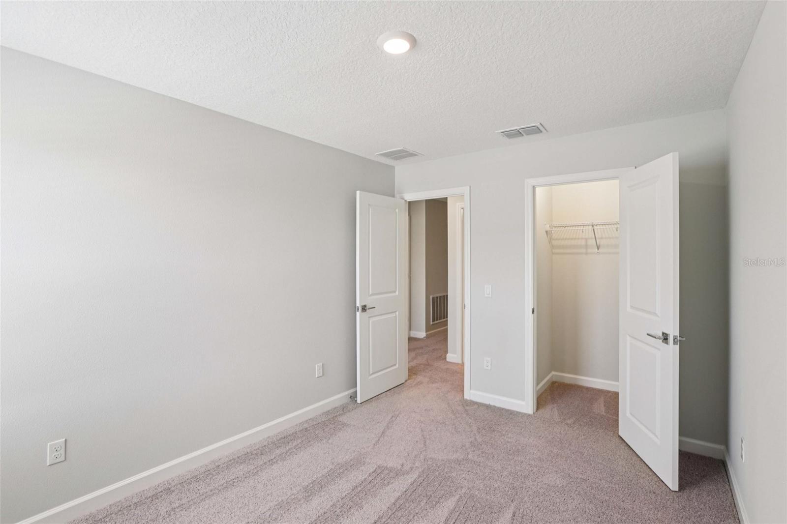 7558 Deer Valley Circle Property Photo 20