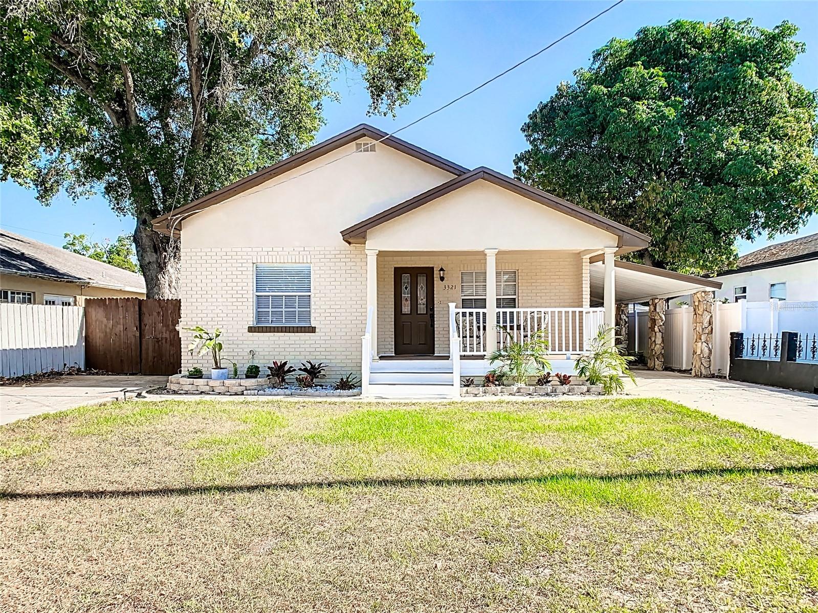 3321 W Aileen St Property Photo 2