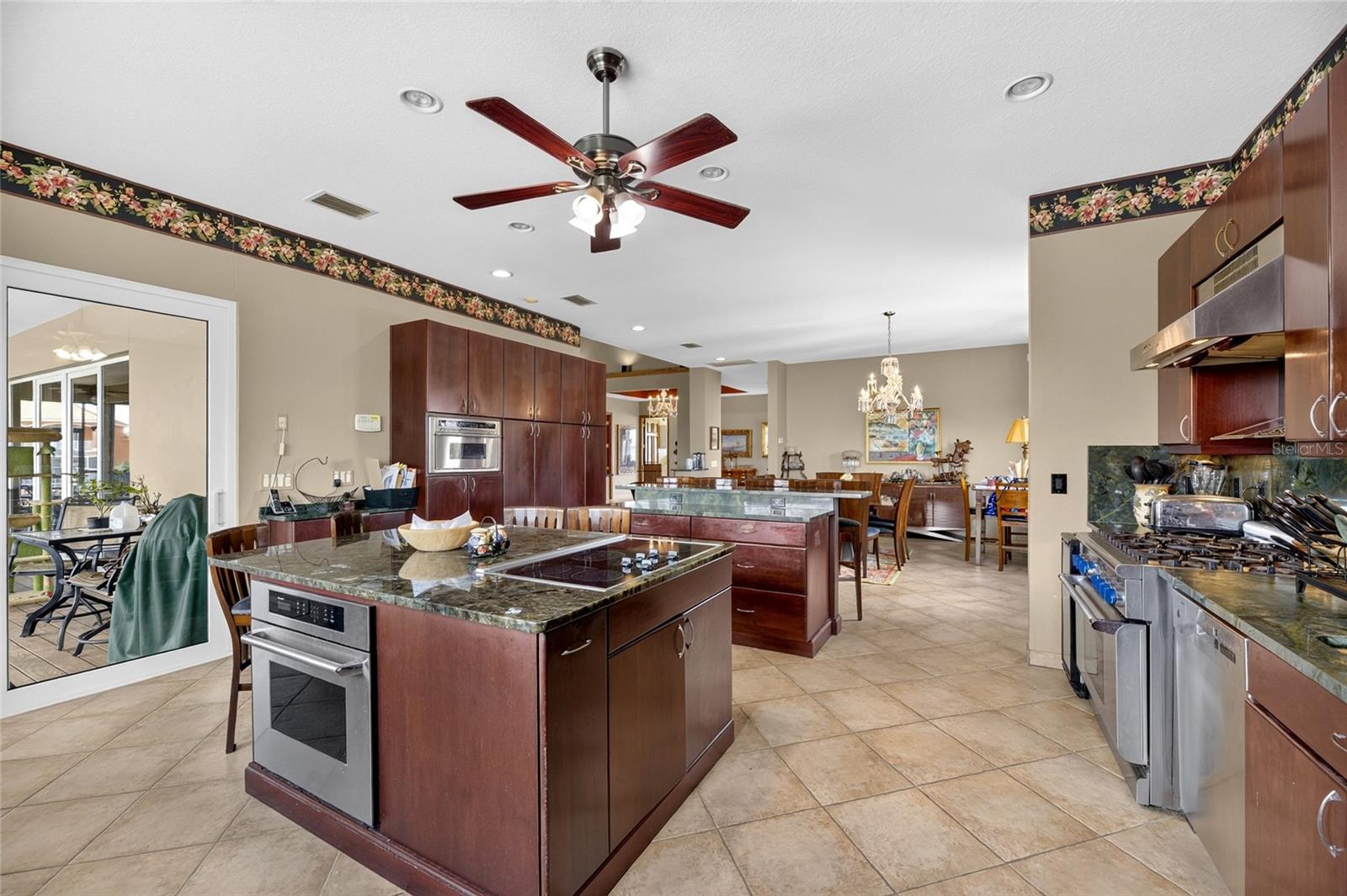 903 Capriccio Ln Property Photo 51