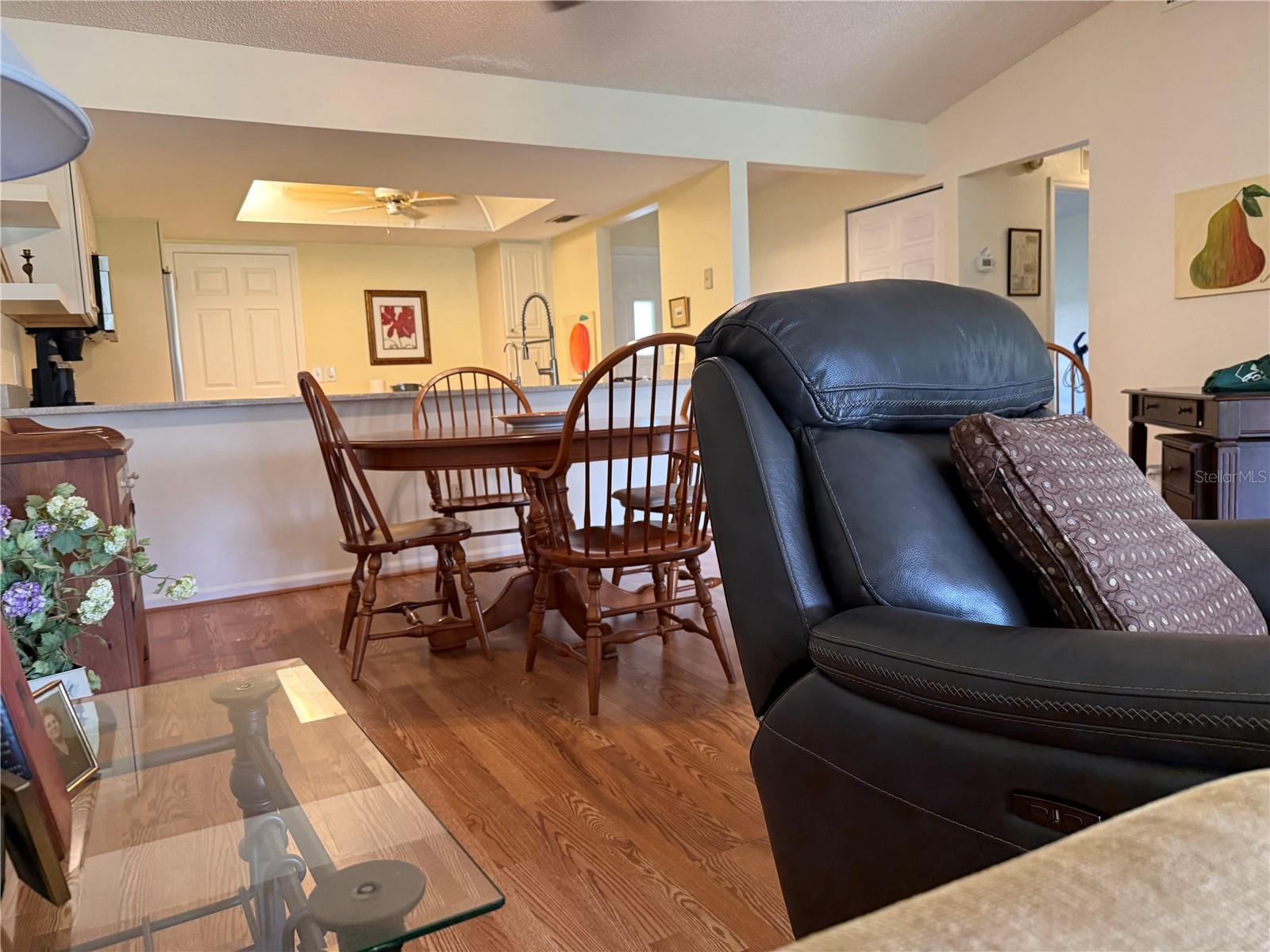 18427 Aintree Ct Property Photo 6