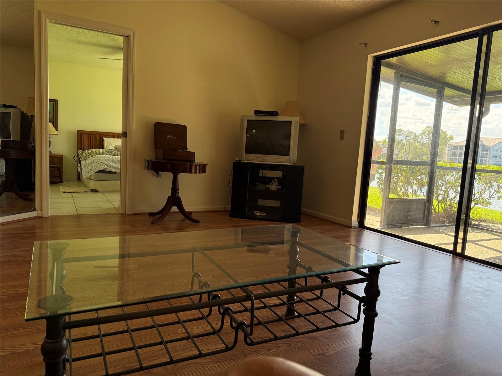 18427 Aintree Ct Property Photo 9