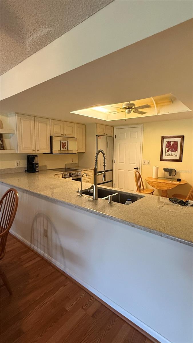 18427 Aintree Ct Property Photo 10