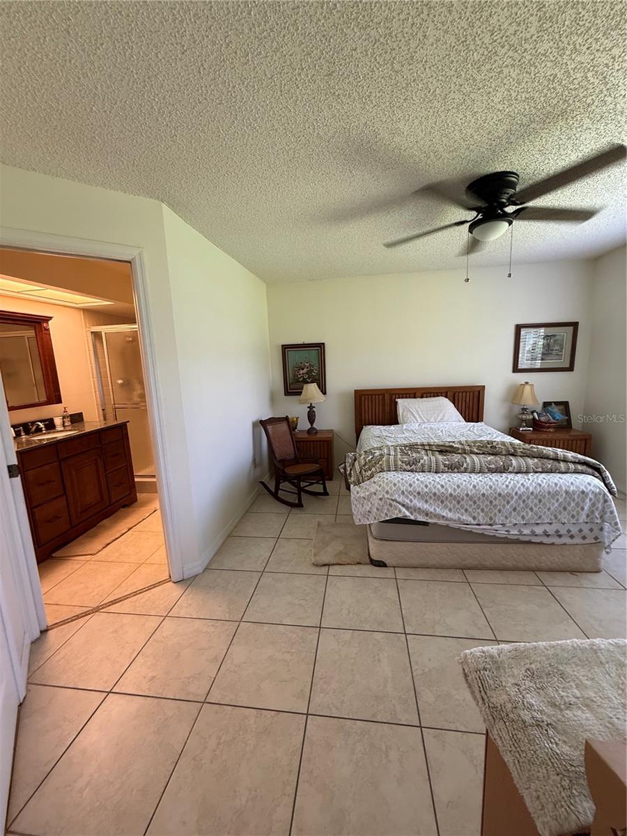18427 Aintree Ct Property Photo 11